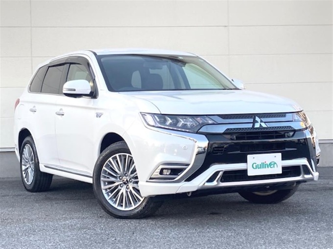 H30 三菱 アウトランダー ＰＨＥＶ Ｇ プラスパッケージ入荷致しました！！01