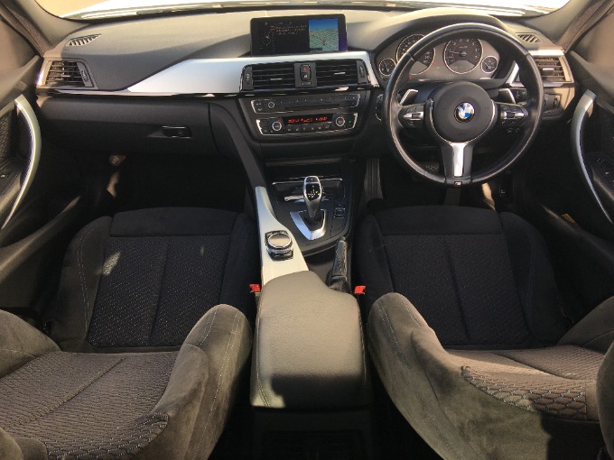 入庫情報『'14 ＢＭＷ ３２０ｉ Ｍスポーツ（ディーラー車）』03