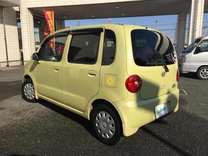 かわいいお車入庫しました！！！【ダイハツ　ムーヴラテ　X】02