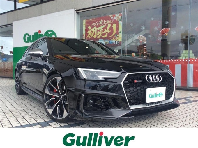 【他店入荷情報】'19 アウディ ＲＳ４ アバント（ディーラー車）01