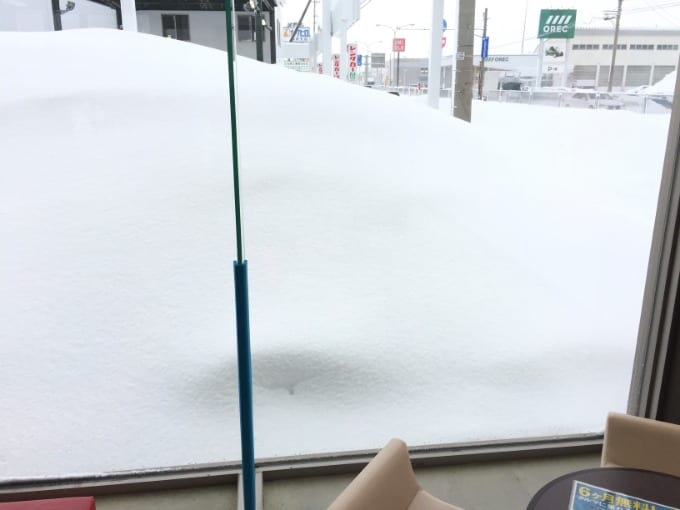 雪が降っても積もってもガリバー盛岡店。岩手県全域（秋田県・青森県の一部地域も）おクルマの出張査定行なっております。中古車査定・中古車販売でお役に立たせて頂きます。01