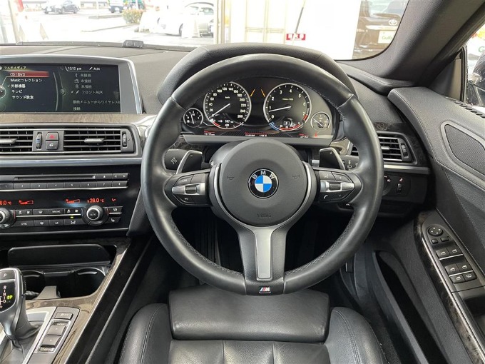 一宮市　中古車　購入　売却　入荷車両のご紹介！【BMW　640i グランクーペMスポーツ】02