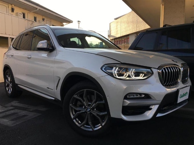 中古車入荷情報　'19 ＢＭＷ Ｘ３ 　ガリバー 釜利谷店01