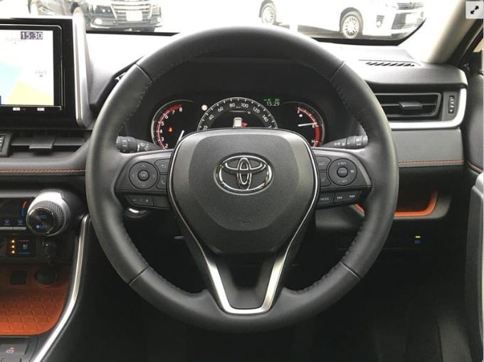 新型RAV4！！入荷しました！！04