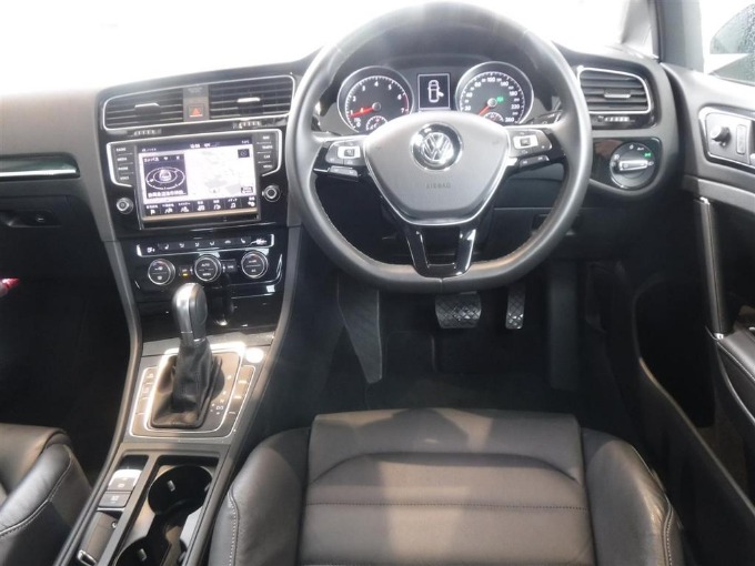 ♪中古車入庫情報♪☆ '15 ＶＷ ゴルフ ＴＳＩ ハイライン ＢＭテクノ（ディーラー車） ☆（沼津学園通り店在庫）02