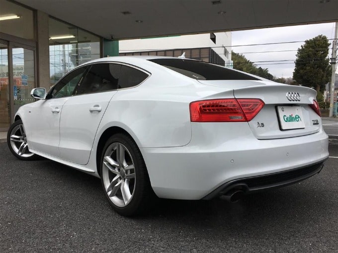 中古車入荷情報　'16 アウディ Ａ５ ＳＢ ２．０ ＴＦＳＩ クワトロ（ディーラー車）　　ガリバ ー釜利谷店03