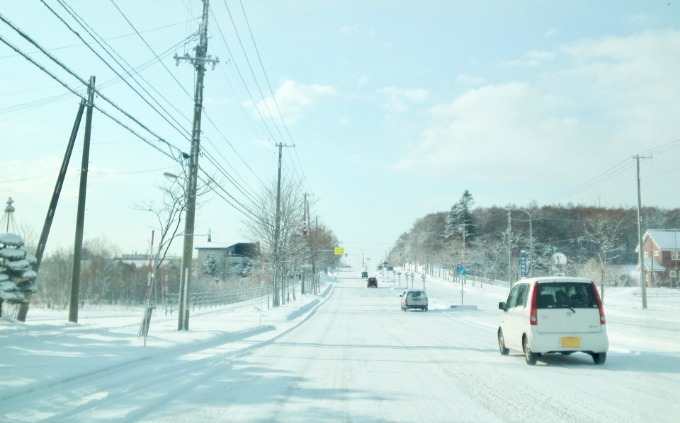 【お車の豆知識】雪が降っていなくても降雪地域に行ったらするべきこと！05