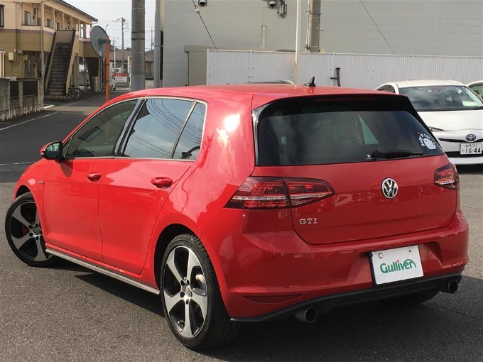 ☆★新着車両情報★☆【VWゴルフ　GTI（ディーラー車）】02