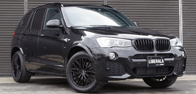 当店オススメ車両のご紹介！！　BMW x1 xDrive01