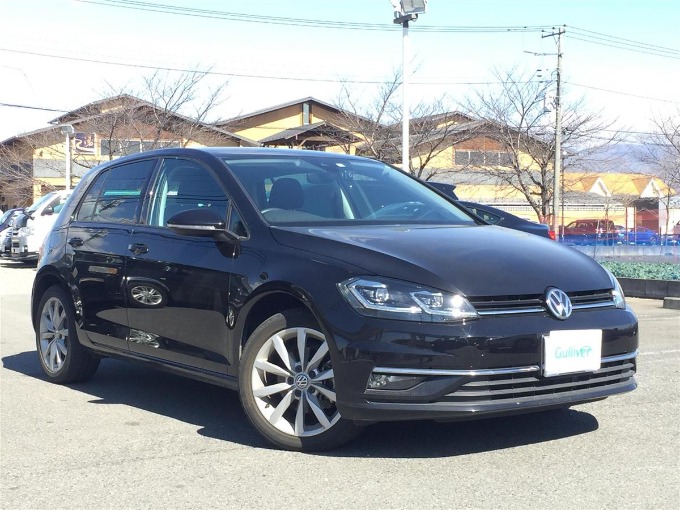 お車入荷情報！！！【VW ゴルフ】01