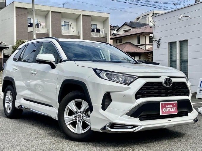 豊田市　中古車販売　最新オススメ車両のご紹介！【R02 トヨタ ＲＡＶ４ Ｘ】01