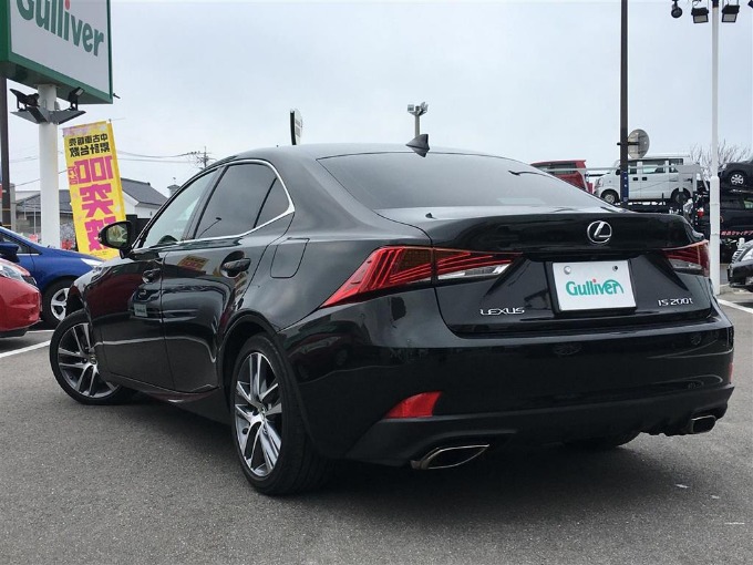 H30 ベンツGLE350d、H29　レクサスIS200t　入荷しました！06