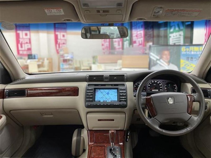 中古車入荷情報！！！4WD ワゴン【 クラウン エステート 】アスリート Four ガリバー41号高山店03