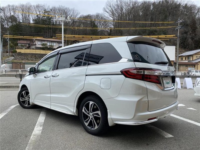 中古車入荷情報！！！4WD  ミニバン 3列目格納【 オデッセイ 】アブソルート・ＥＸホンダセンシング ガリバー41号高山店02