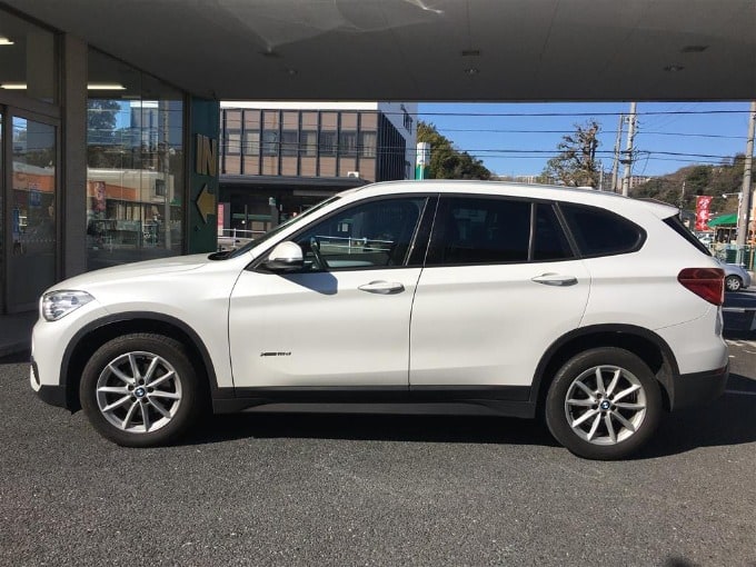 中古車入荷情報　　'17 ＢＭＷ Ｘ１ 　　　ガリバー 釜利谷店02