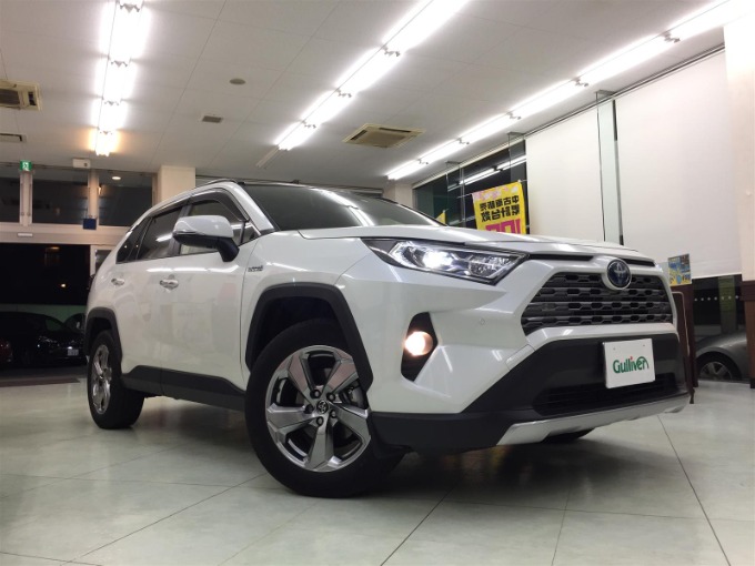 【入庫情報】令和１年式RAV４入ってます！！！！！！！！！01