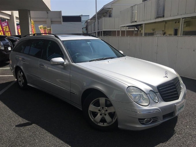 中古車入荷情報　　'08 Ｍ・ベンツ Ｅ３５０ ワゴン 　　　ガリバー 釜利谷店01