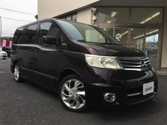 中古車入荷情報　　H18 日産 セレナ　　　　ガリバー釜利谷店　01