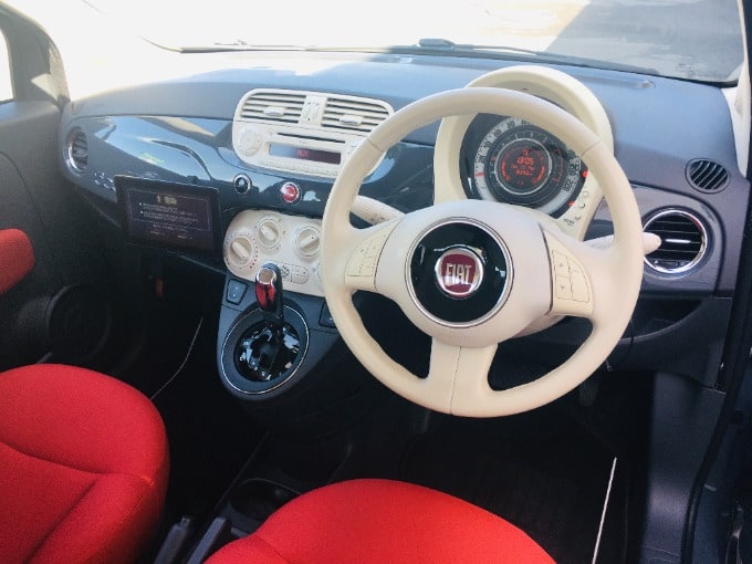 ☆最新入庫情報☆　FIAT500　1.2ポップ02