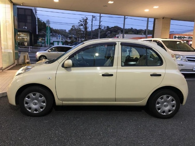 中古車入荷情報　　H20 日産 マーチ 　　ガリバー 釜利谷店02