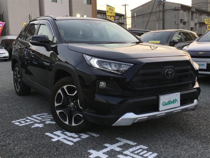 【新着情報】RAV4入荷！！！01