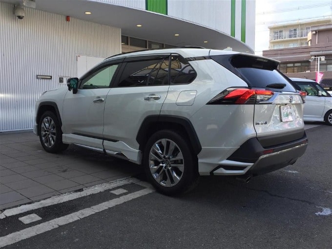  R01 トヨタ ＲＡＶ４ Ｇ Ｚパッケージ　入庫しました！！02