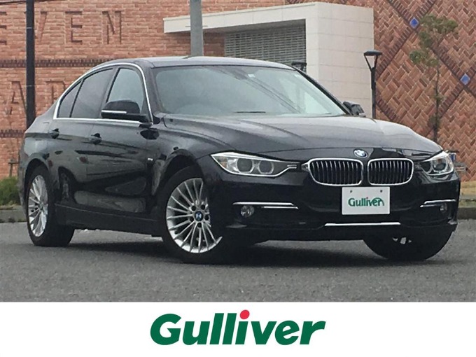 新鮮中古車入庫！！【2012年式　BMW 320d　ブルーパフォーマンス　ラグジュアリー】01