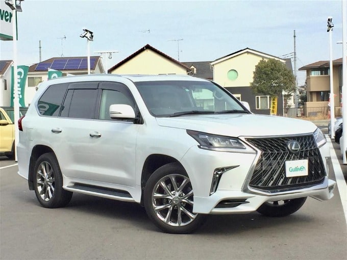 H30 LEXUS LX570。ガリバー どこまでも、全力少年。ガリバー盛岡店、中古車査定・中古車販売でお役に立たせて頂きます。01