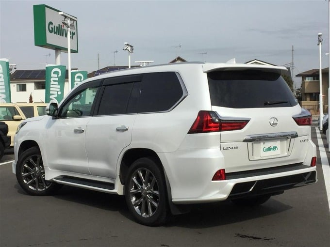 H30 LEXUS LX570。ガリバー どこまでも、全力少年。ガリバー盛岡店、中古車査定・中古車販売でお役に立たせて頂きます。02