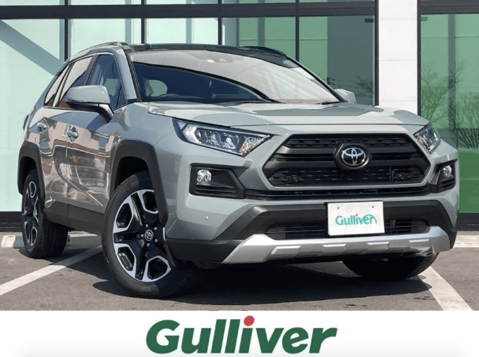 SUV！新規入荷車両のご案内です！！ RAV401