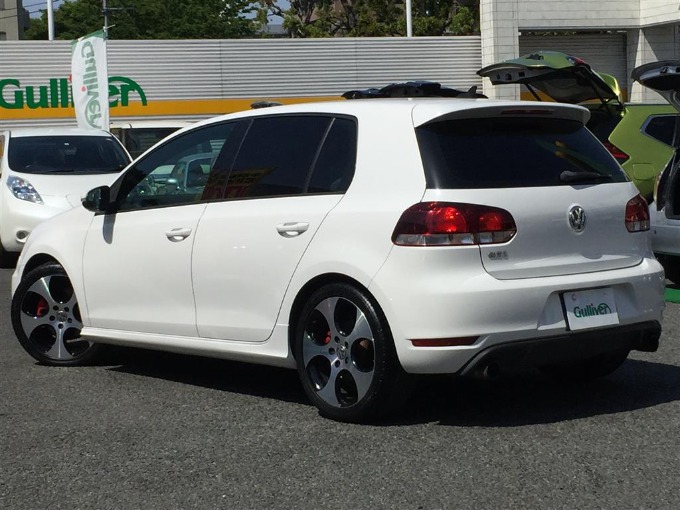  '09 ＶＷ ゴルフ ＧＴｉ（ディーラー車）116千キロ　79.8万円　4/20現在展示中03