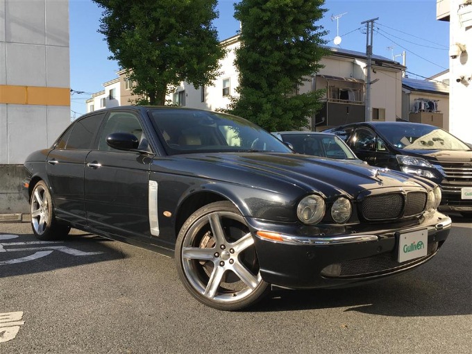 ✰入荷情報！ '06 ジャガー ＸＪＲ✰01