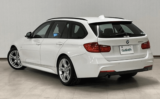 ☆新☆入庫車紹介！！ BMW320iツーリング06