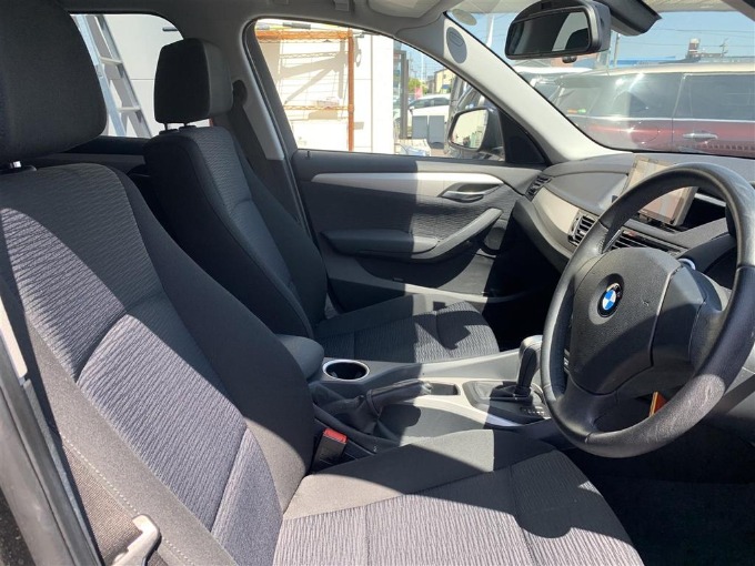 一宮市　中古車購入　オススメ車両のご紹介！【H25 BMW X１　sDrive 18i】05