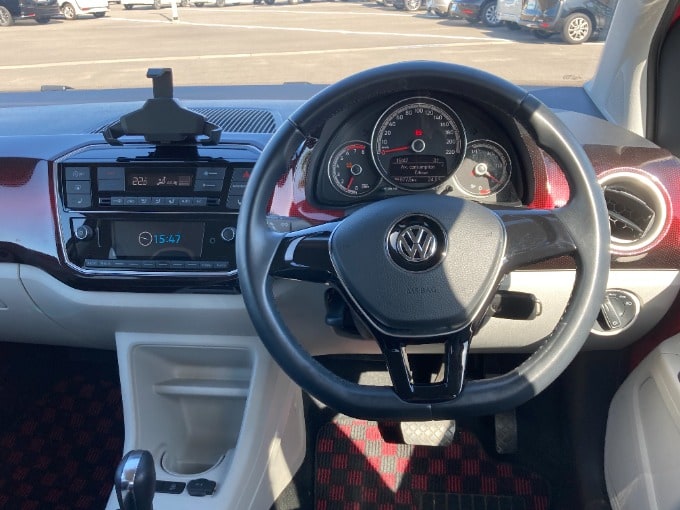 VW　アップ入荷しました！02