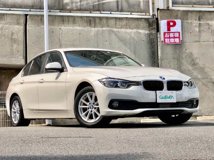 ☆H28年式 BMW 320i　入荷いたしました☆01