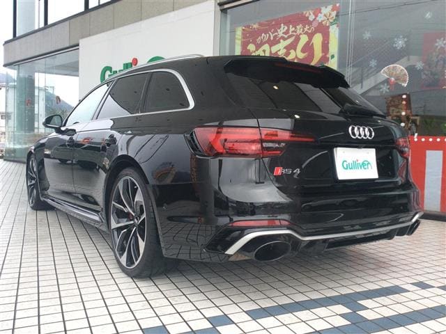 2019 アウディ RS4 アバント (ディーラー車)入荷しました！【ガリバー45号宮城野店】02