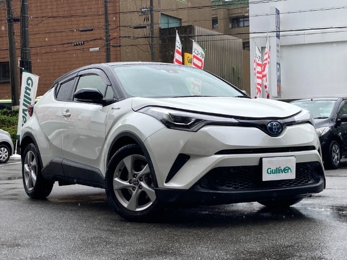 ☆ご入庫のお知らせ☆ H31 トヨタ C-HR S LEDエディション01