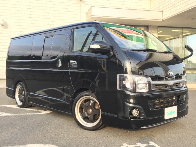 入荷車両のご紹介　☆ハイエースバン☆01