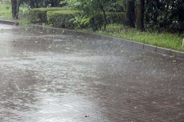 【究極！！？】雨の日の運転を安全にする方法３選！02