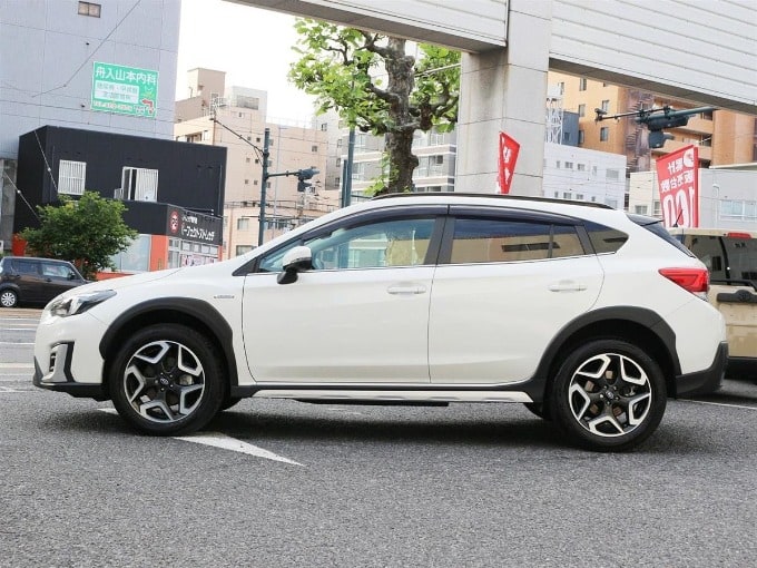 新着車両のご紹介！H３０ スバル XV ハイブリッド アドバンス【盛岡市 中古車 車査定】02