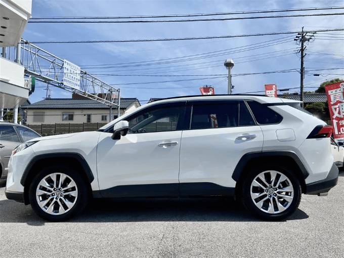 豊田市　中古車販売　オススメ車両のご紹介！　大きくてかっこいい車！　Part2！【R01 トヨタ ＲＡＶ４ Ｇ Ｚパッケージ】06