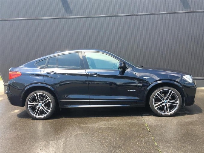 `15　BMW　X4　ｘDrive 35iMスポーツ　入庫しました♪02