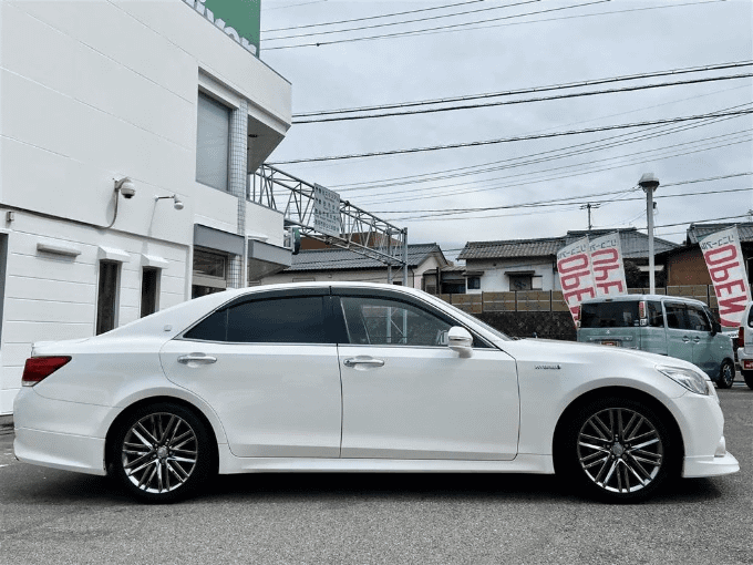 豊田市　中古車販売　オススメ車両のご紹介！ハイスペックな車！【H25 トヨタ クラウン ハイブリッド アスリートＧ  】03