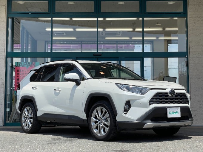 令和1年式 RAV4 G Zパッケージ 入庫致しました‼01