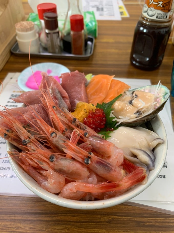 念願の海鮮丼01