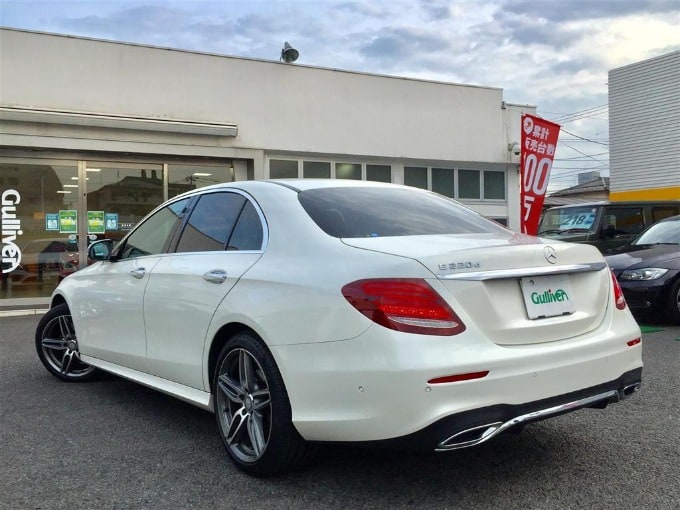 '16 M・ベンツ C180 アバンギャルド AMG ライン（ディーラー車）38千キロ 289.9万円 7/1現在展示中03