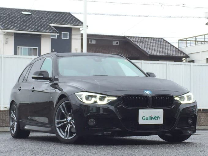 刈谷市　中古車購入　オススメ車両　【H27 '15 ＢＭＷ ３２０ｉ　ｘＤｒｉｖｅ　touring  M suports】01