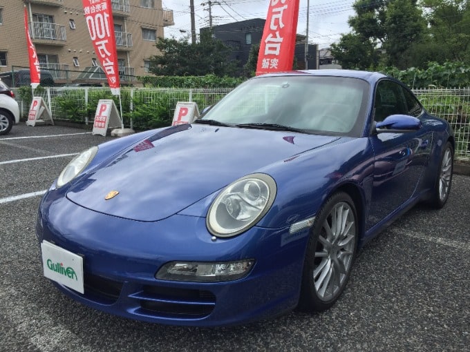 ポルシェ911が店舗に届きました！01