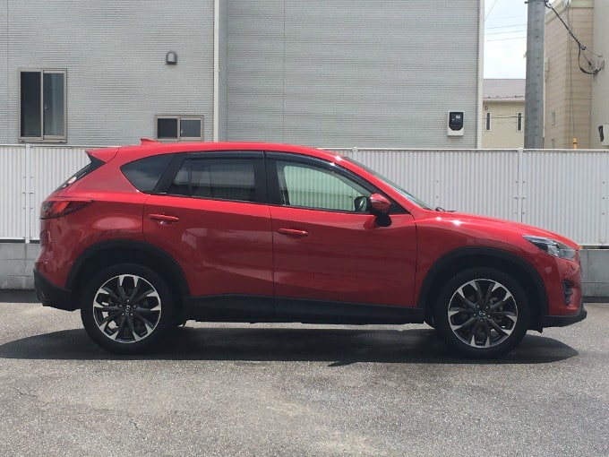 真っ赤なボディがクールな「H27 CX-5」入荷しました！！03